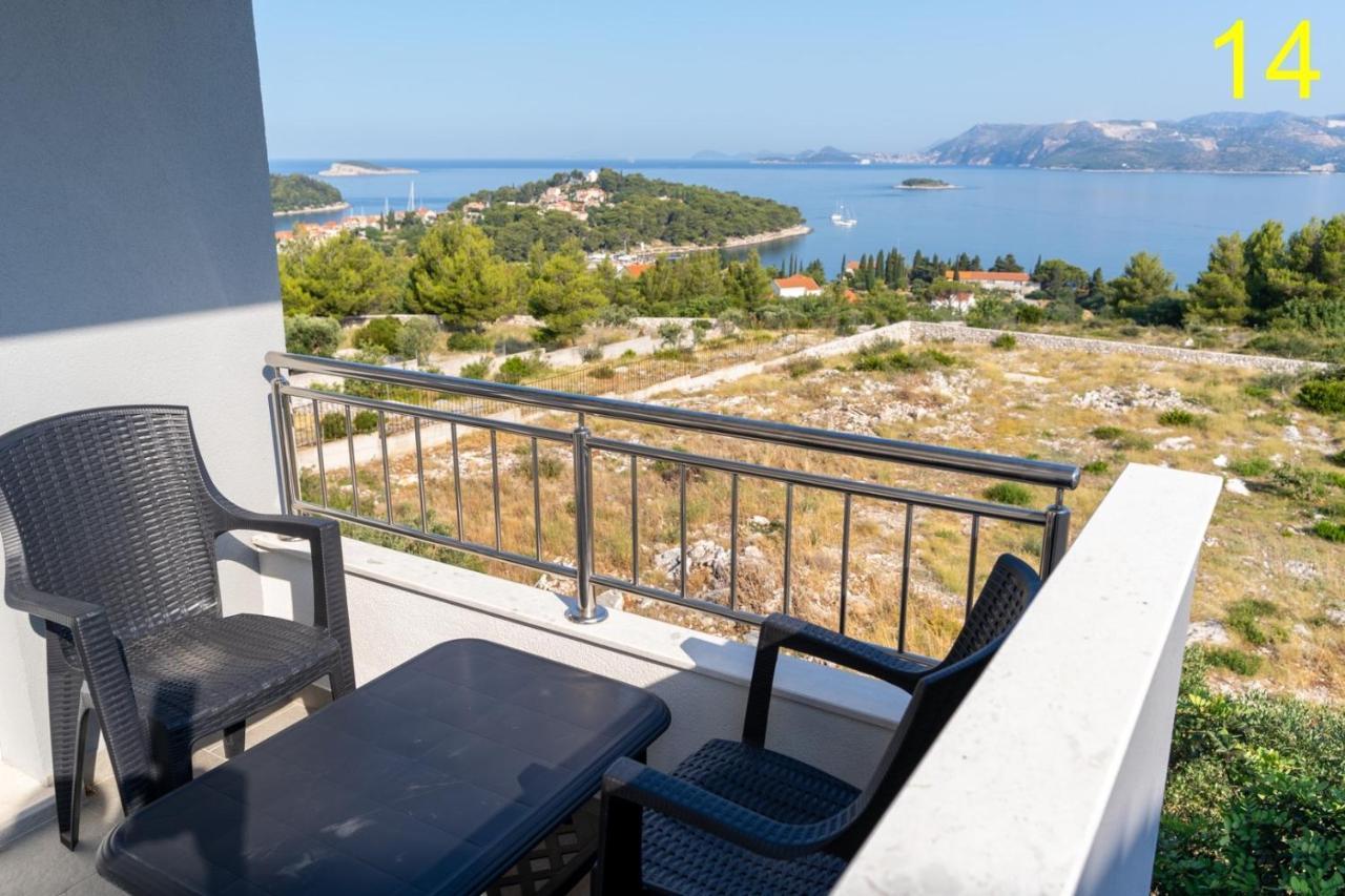 Huoneisto Stunning 2 Bedroom Cavtat