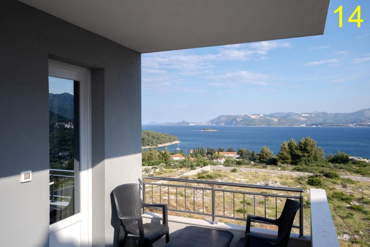 Huoneisto Stunning 2 Bedroom Cavtat